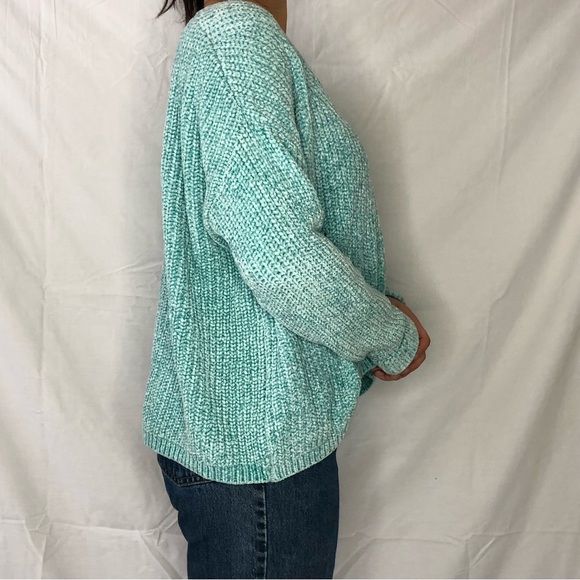 Junior’s Bright Baby Blue Cableknit V-Neck Long Sleeve Sweater size L - Picture 3 of 4